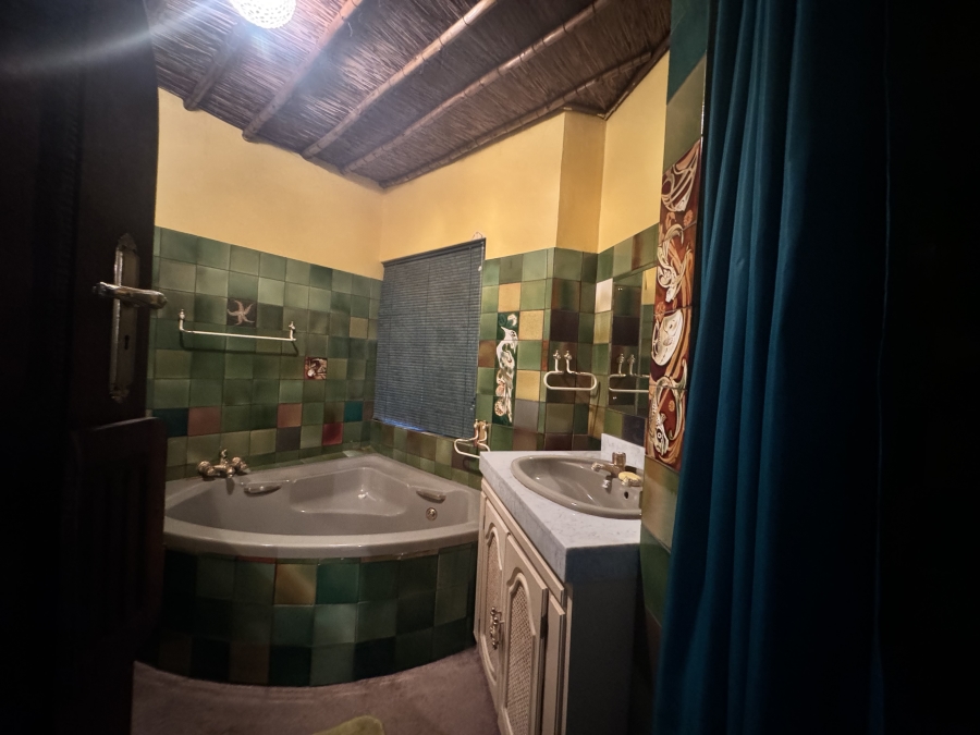 6 Bedroom Property for Sale in Doringkruin North West